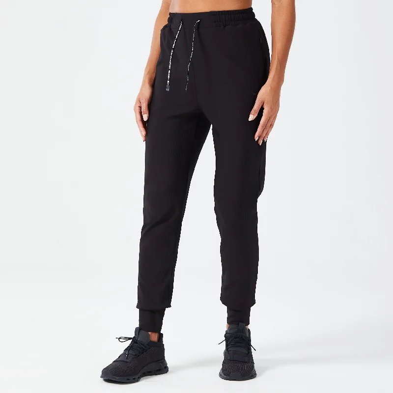 Women's Professional Apparel Imeless Style Luxe Ribbed Joggers - Black