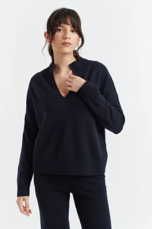 Women's Seasonal Attire Minimalist Fashion Sale Navy Cashmere V-Neck Funnel Sweater