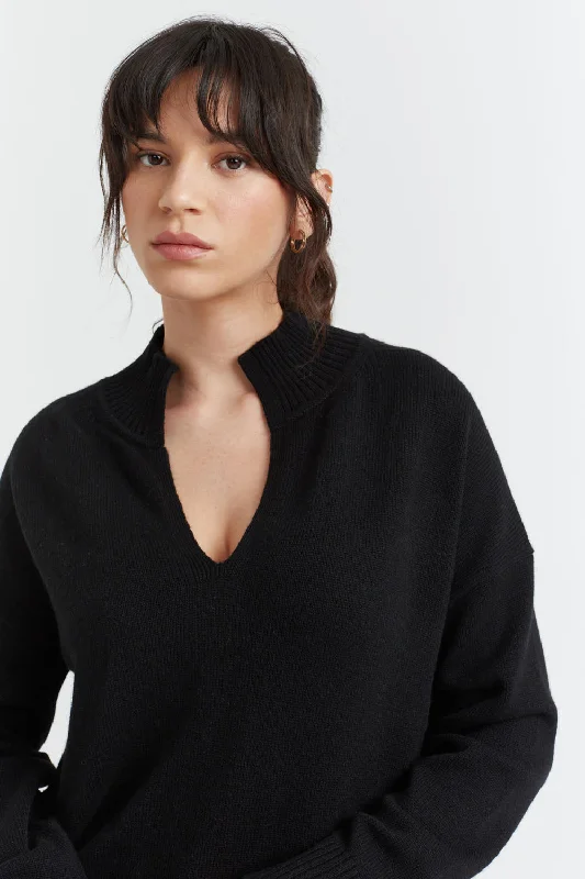 Women's Vintage Attire Vintage-Inspired Style Offers Black Cashmere V-Neck Funnel Sweater