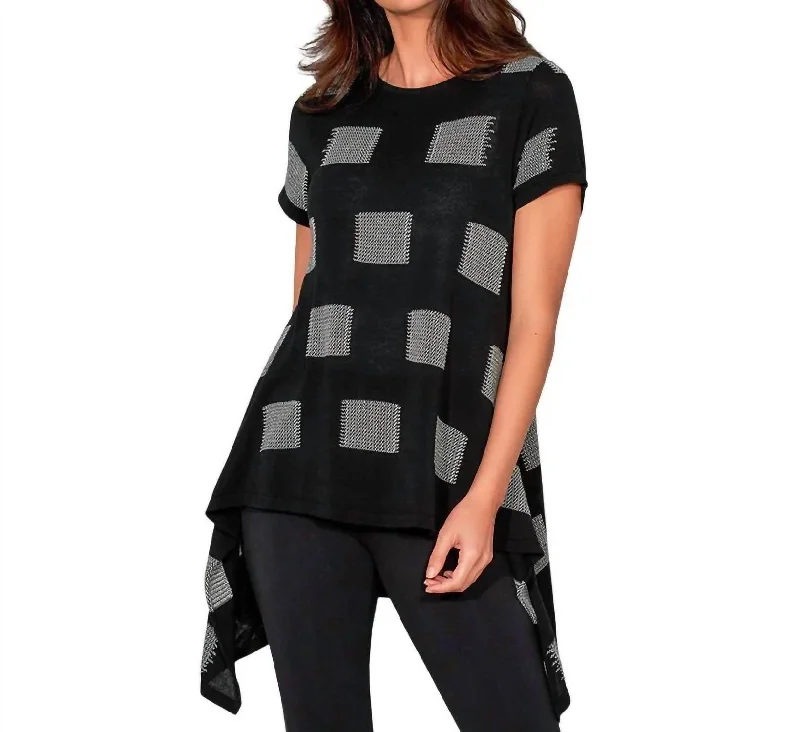 Women's Wardrobe Apparel Snag Fabulous Fashion Bargains Lazy Days Sweater In Black-Soft White