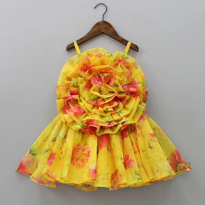 Affordable Women's Garments Ride The Style Wave Yellow Sleeveless Strappy Dress