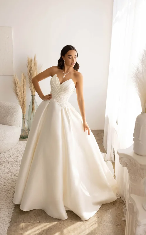 Women's High-Fashion Outfit Elegant Fashion Offers Abby Lane 97178CL Bridal Dress