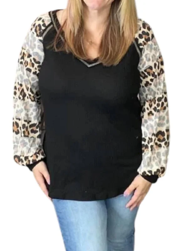 Vintage-Inspired Style Offers Leopard Puff Sleeve Top In Black