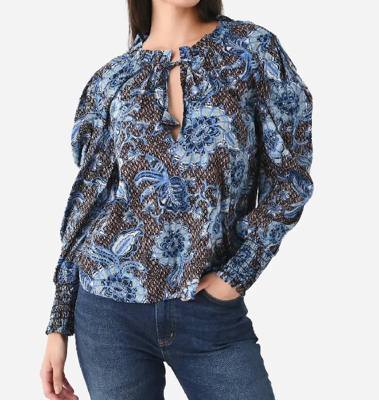 Mega Sale Siena Top In Blue Sunflower