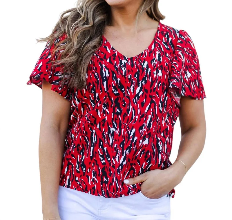 Modern Fashion Sale Paisley Tiger Tail Top In Red/black