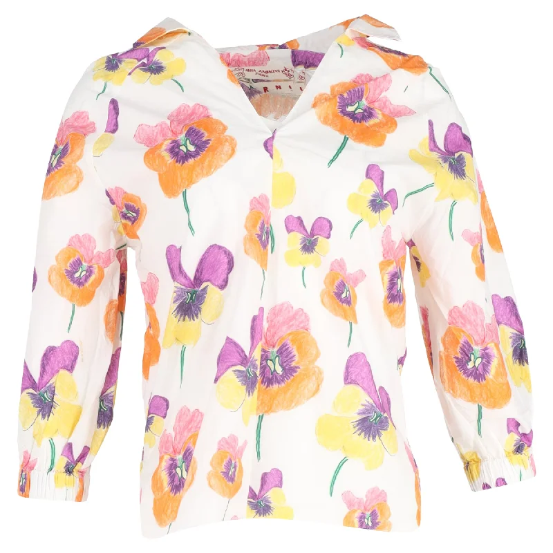 Boutique Styles Marni Floral Print V-Neck 3/4 Sleeve Shirt in Multicolor Cotton