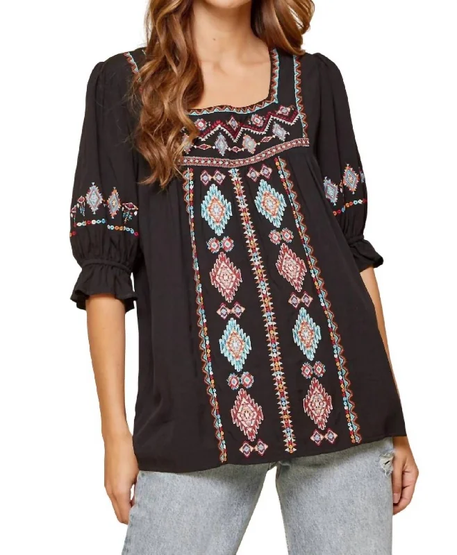 Fashionista Favorites Embroidered Peasant Top In Black