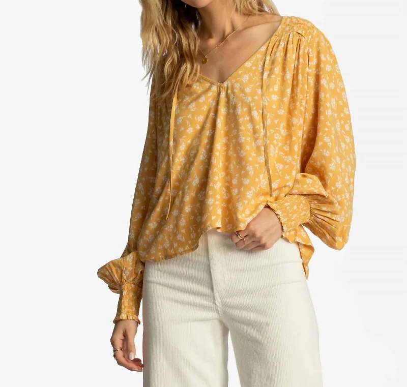 Vintage-Modern Style Offers Late Night Top In Goldie