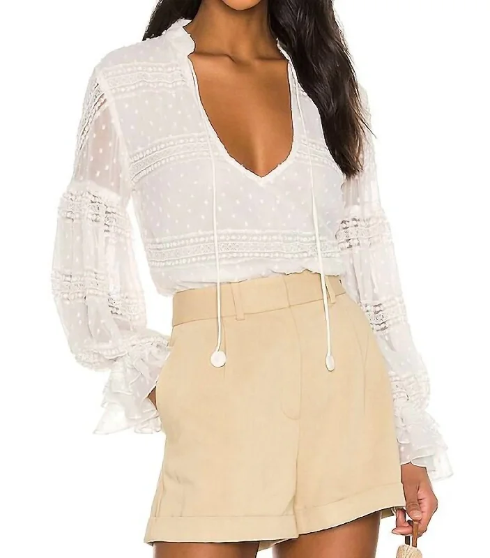 Chic & Modern Sales Seliene Top In White