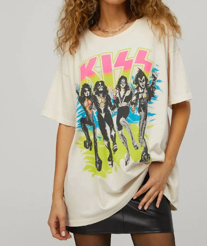 Trendy Pulse Kiss Shirt In White